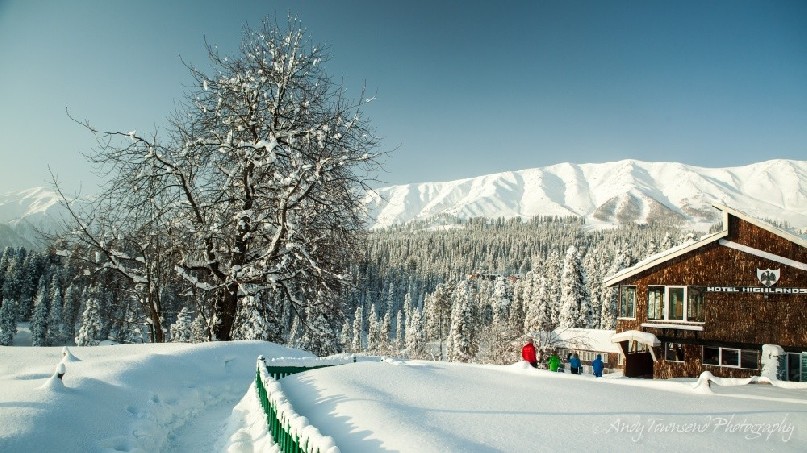 A blue sky day over Gulmarg showing the new snowfall.